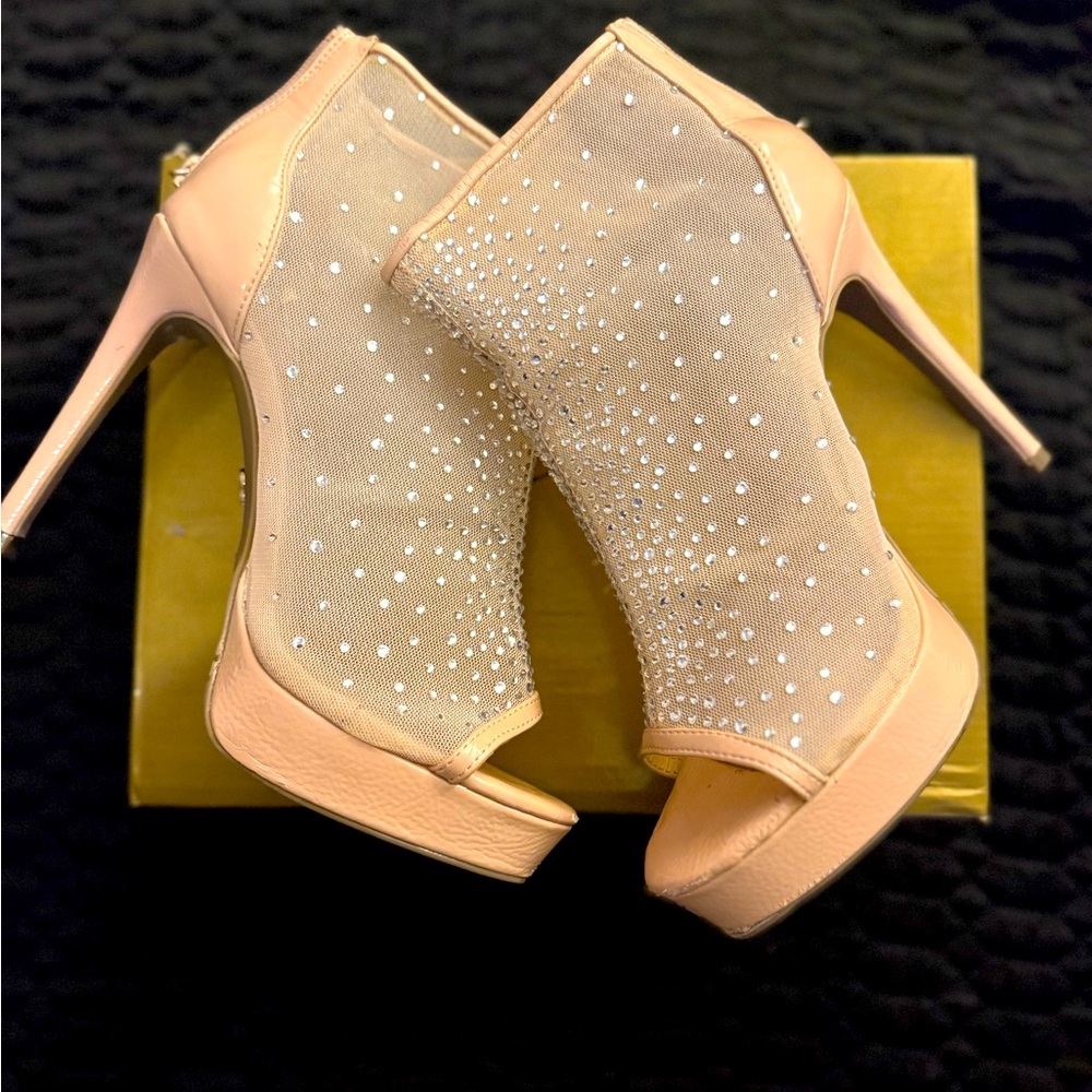 Women heels